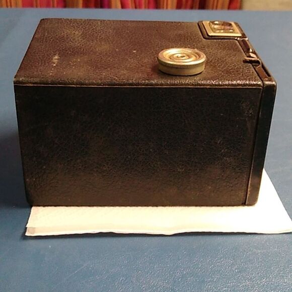 Kodak Brownie Target Six-20 Vintage Camera - Black - Picture 5 of 7